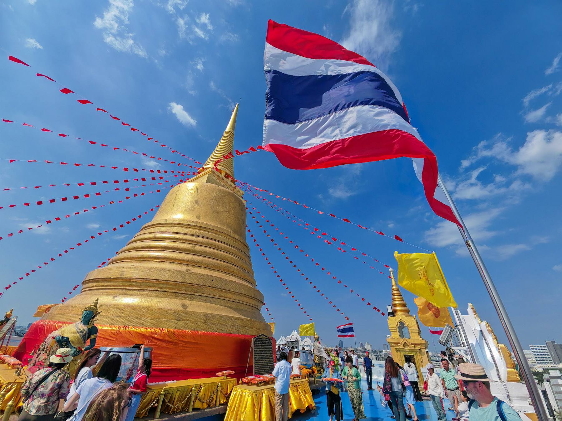 In Thailand, einem Land, das vom Buddhismus geprägt ist, ist der Weg der friedlichen Koexistenz kein bloßes Ideal, sondern eine gelebte Praxis.