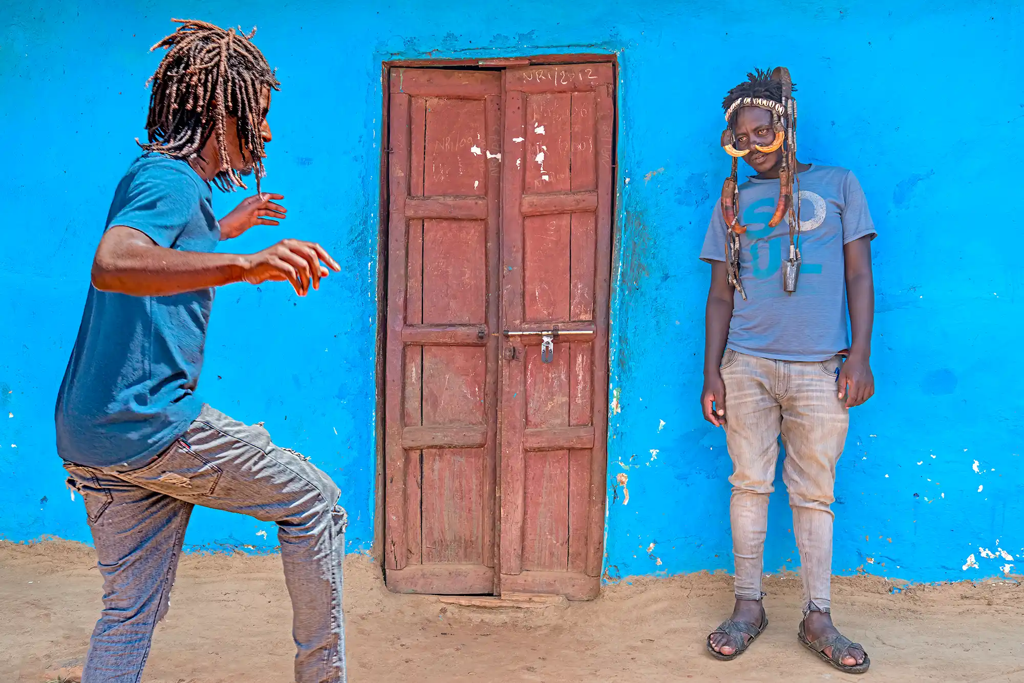 streetfotografie auf einer fotoreise von benny rebel in aethiopien.